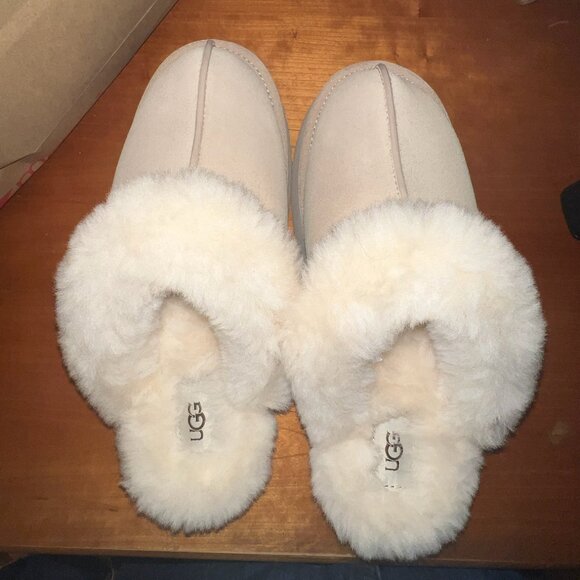 UGG Disquette Platform Slipper Sand (Women's) NWOT SIZE 9 NEVER WORN - Picture 8 of 8